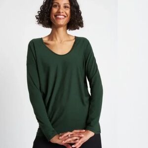 NWOT Kit and Ace Merino Wave Long Sleeve Tee green size XS oversized
